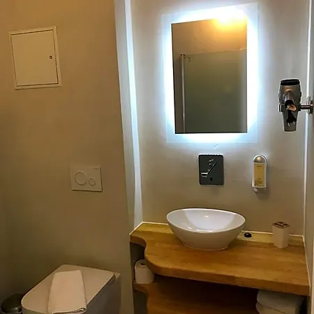 Walhalla Hotel 2*